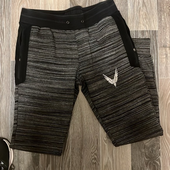 Men’s Maverick by Logan Paul - Picture 2 of 5